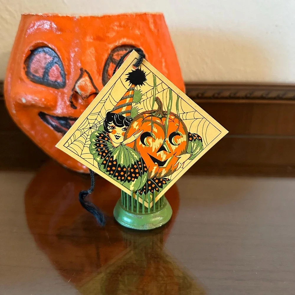 Hallmark Art Deco Halloween Costume Girl Pumpkin Spider Webs Unused Tally Card